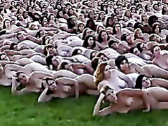 5000 голых девушек и женщин